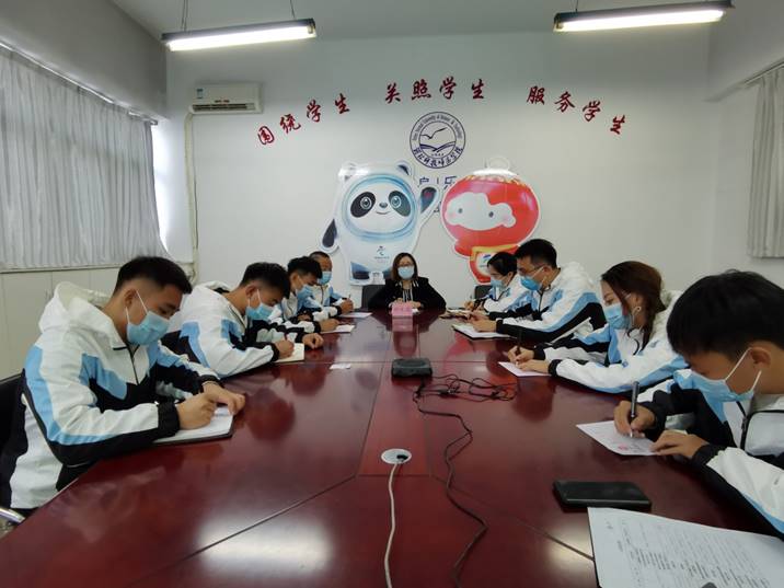 说明: C:\Users\清华同方\Desktop\新建文件夹\Beat365冬奥骨干志愿者参加线上河北省冬奥倒计时100天“一起向未来”畅享会\邵东蕊书记讲话.jpg