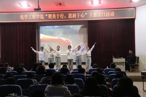 图示, 示意图
中度可信度描述已自动生成:ver1